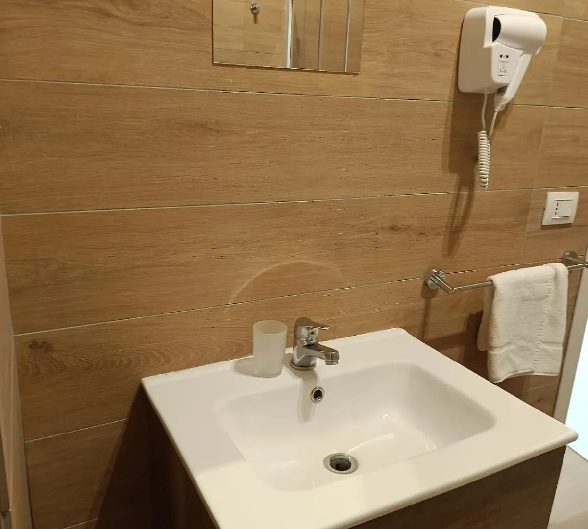 Residence E Appartamenti Rosaroll Naples Italy