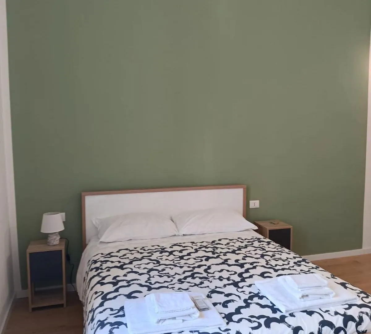 Residence E Appartamenti Rosaroll Naples Guest house